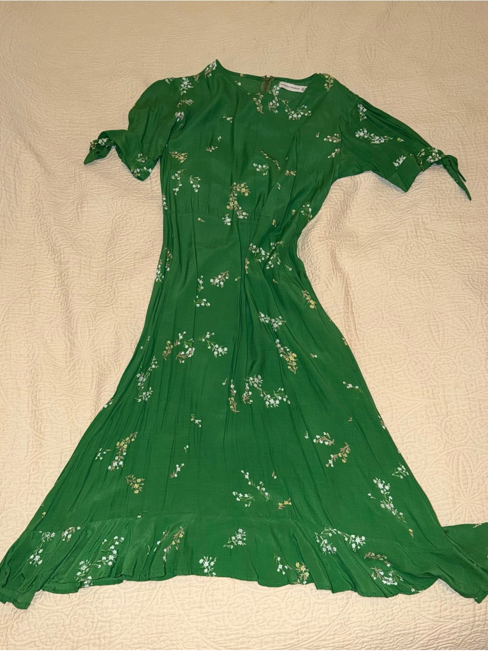 FAITHFUL THE BRAND Green Floral Midi Dress with Tie Sleeves Size M/US 6